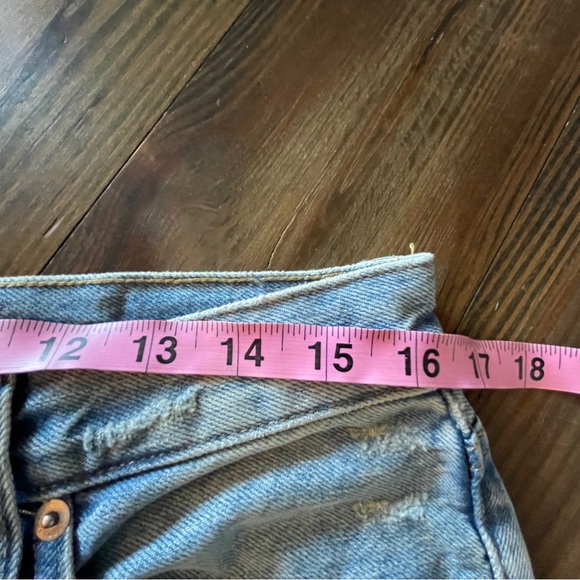 NWT Everlane Rigid Slouch Jean. Wash: Broken-in Blue. Size: 28 - Picture 9 of 12